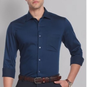 Men Solid Slim Fit Office Shirt