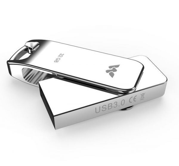 Walton Flash Drive - WU3032P026 (32 GB)  Product ID 1009808